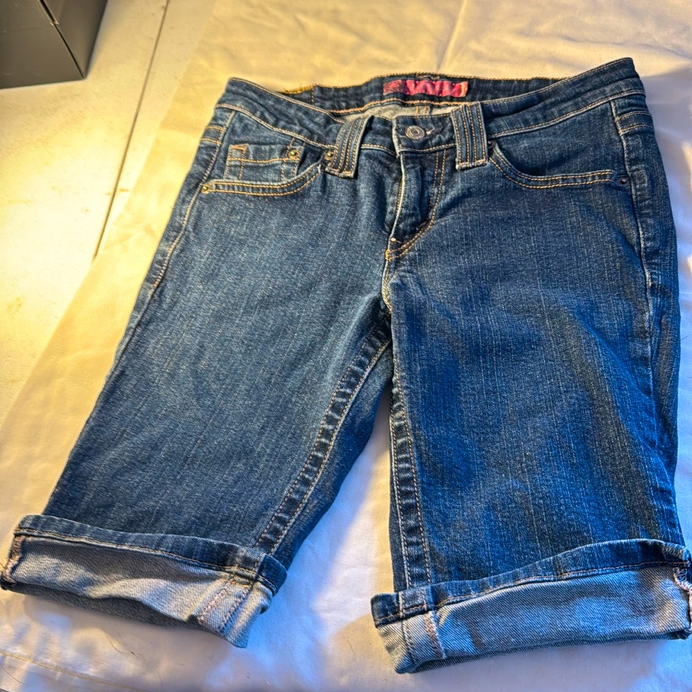 Levi’s Jean shorts junior size 5M